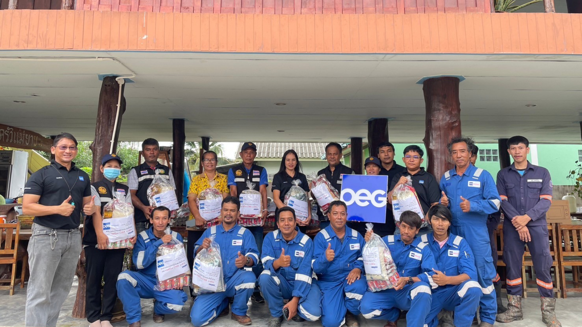 The local OEG team with key representatives from the Chingkho sub-district administrative organisation.