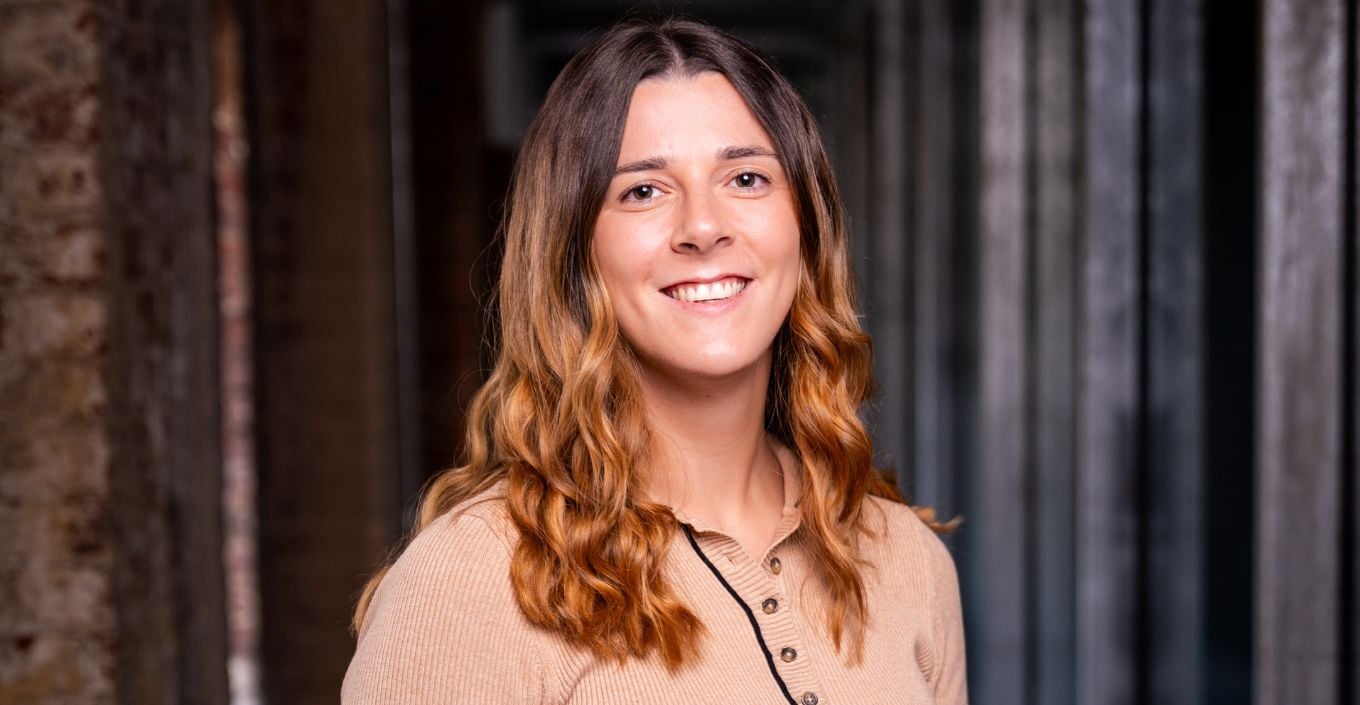 alida-lewis-1360x705