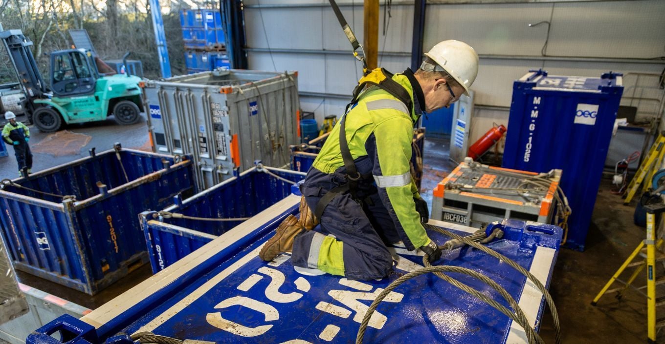 Offshore Container Inspection Half height containers