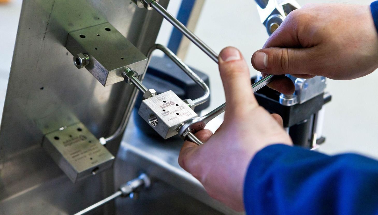 oeg-maintenence-calibration -1460x830