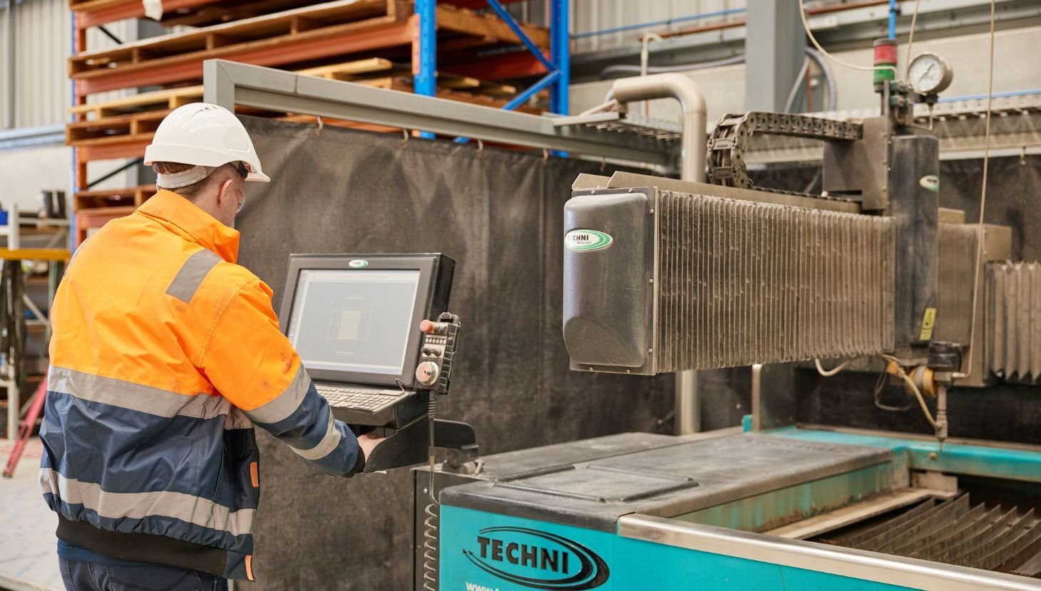 oeg-water-jet-cutting-service-1460x830