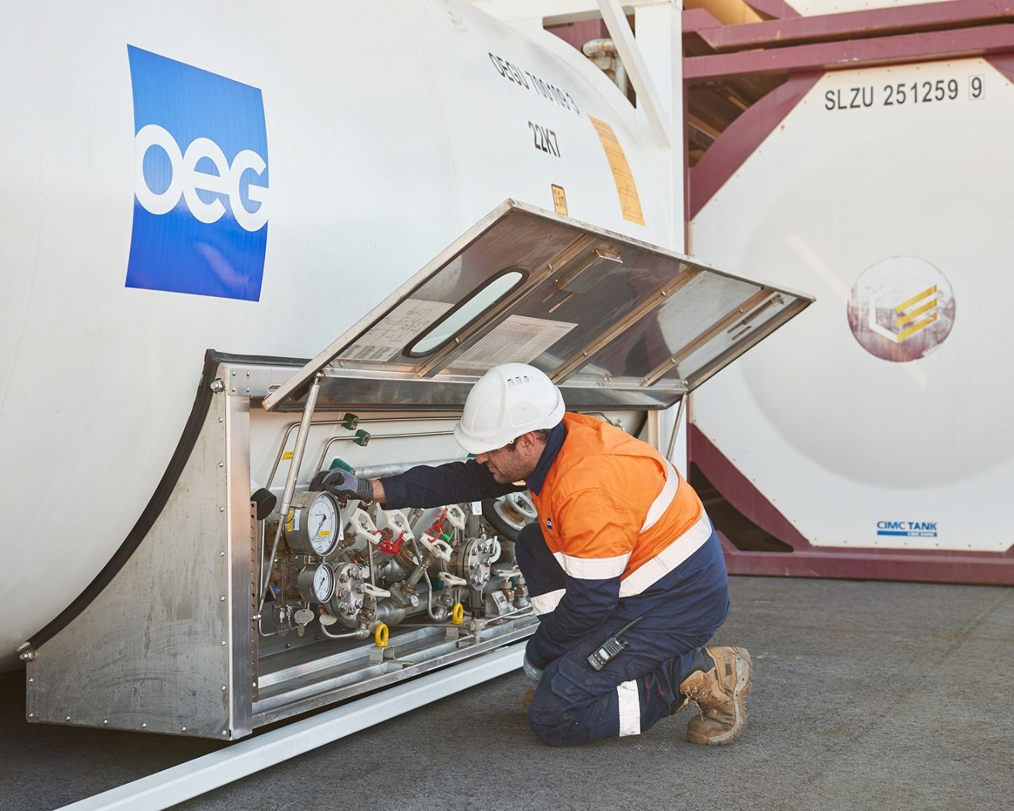 cryogenic-tank-article-header-1450x1160 cryogenic-tank-article-header-1450x1160