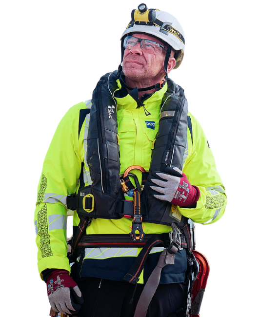 oeg-offshore-worker-576x650