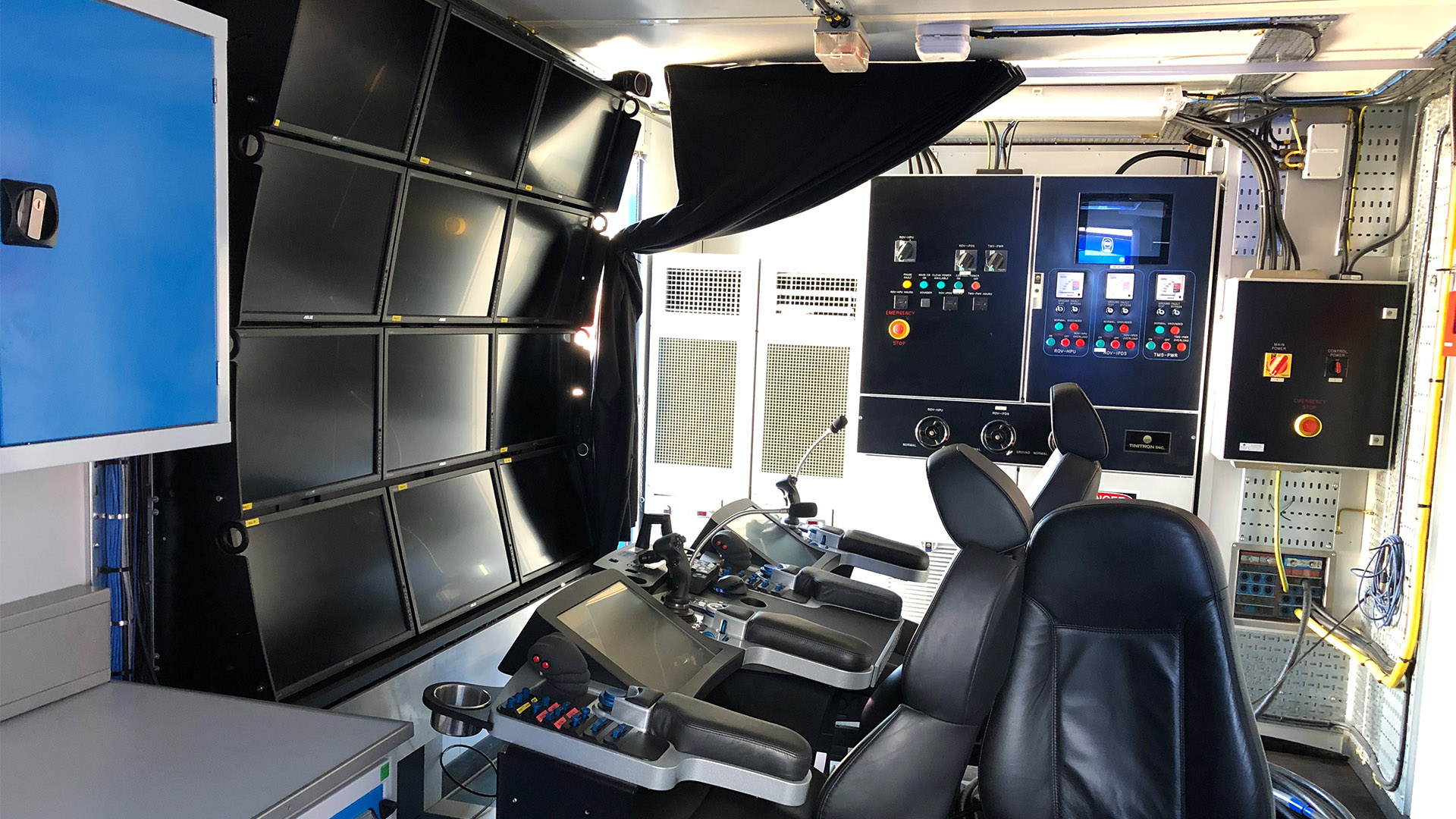 oeg-rov-control-room-1920x1080